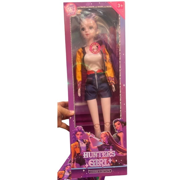 K-Pop Demon Hunter RARE 21in Singing Doll | Life-Size Barbie | Movable Joints - Picture 3 of 5
